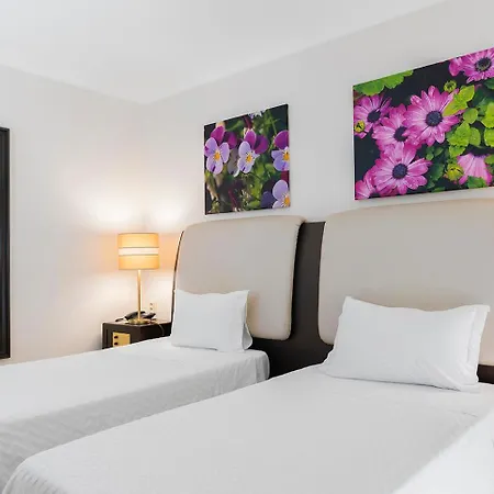 Jardim 3* アヴェイロ