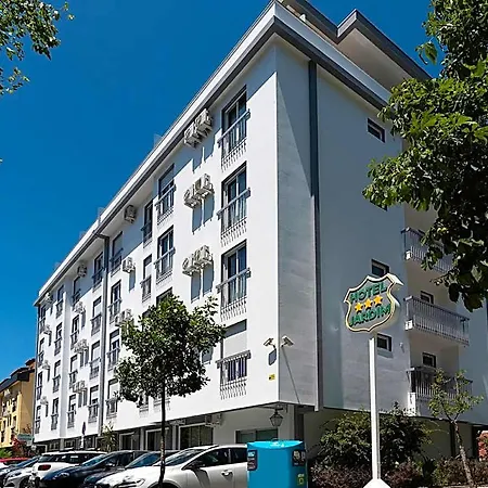 Jardim Ξενοδοχείο 3*